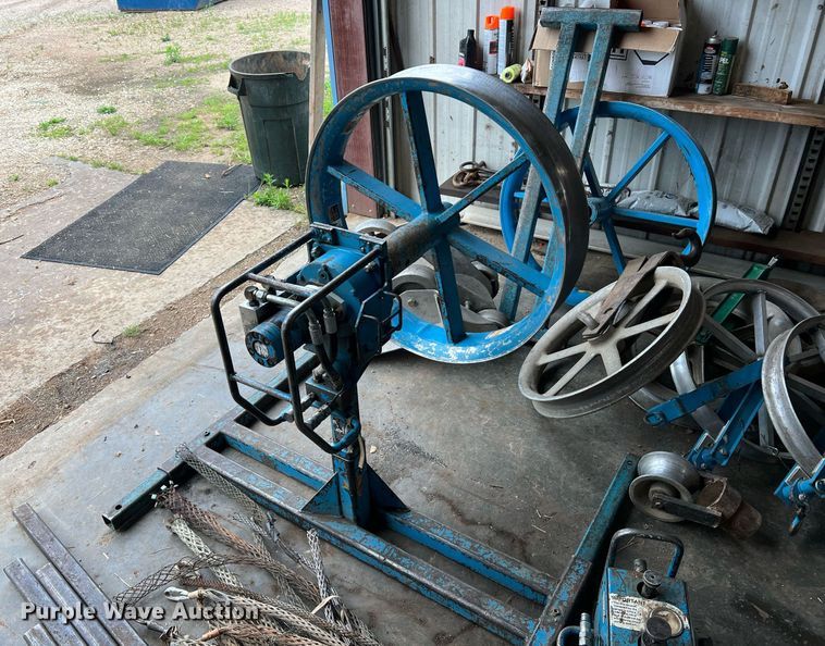 image for item LI9765 (2) Condux International pipe pullers