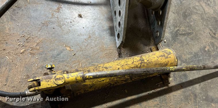 image for item LI9766 Greenlee  pipe bender