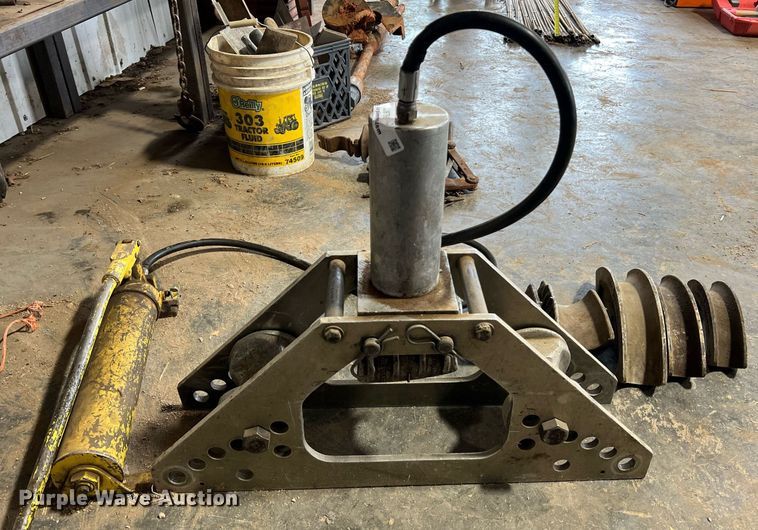 image for item LI9766 Greenlee  pipe bender