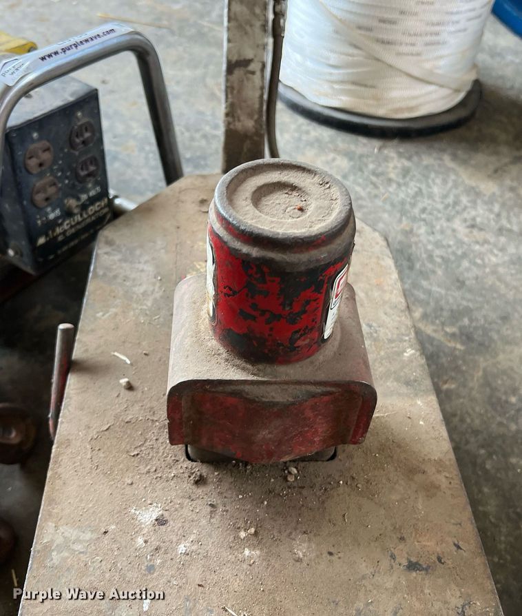 image for item LI9768 Tools