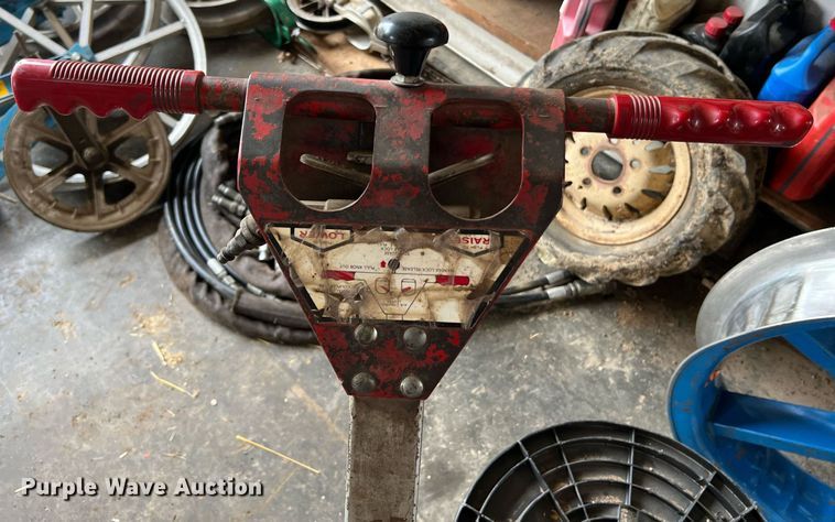 image for item LI9768 Tools