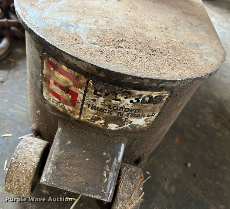 image for item LI9768 Tools