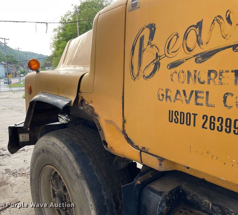 image for item LJ9709 1999 Mack DM690S  ready mix truck