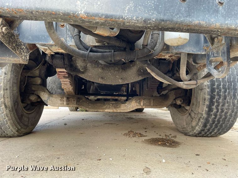 image for item LJ9709 1999 Mack DM690S  ready mix truck