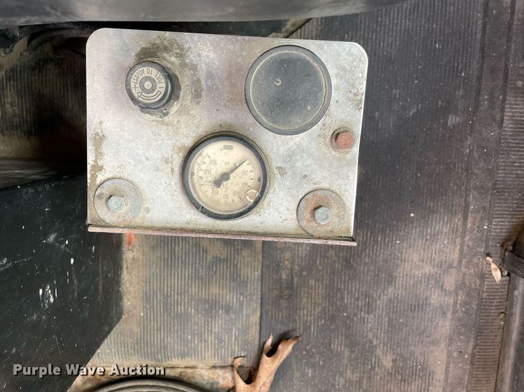 image for item LJ9709 1999 Mack DM690S  ready mix truck