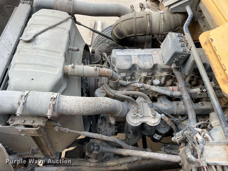 image for item LJ9709 1999 Mack DM690S  ready mix truck