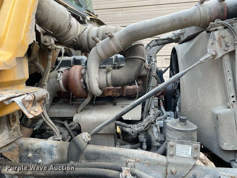 image for item LJ9709 1999 Mack DM690S  ready mix truck