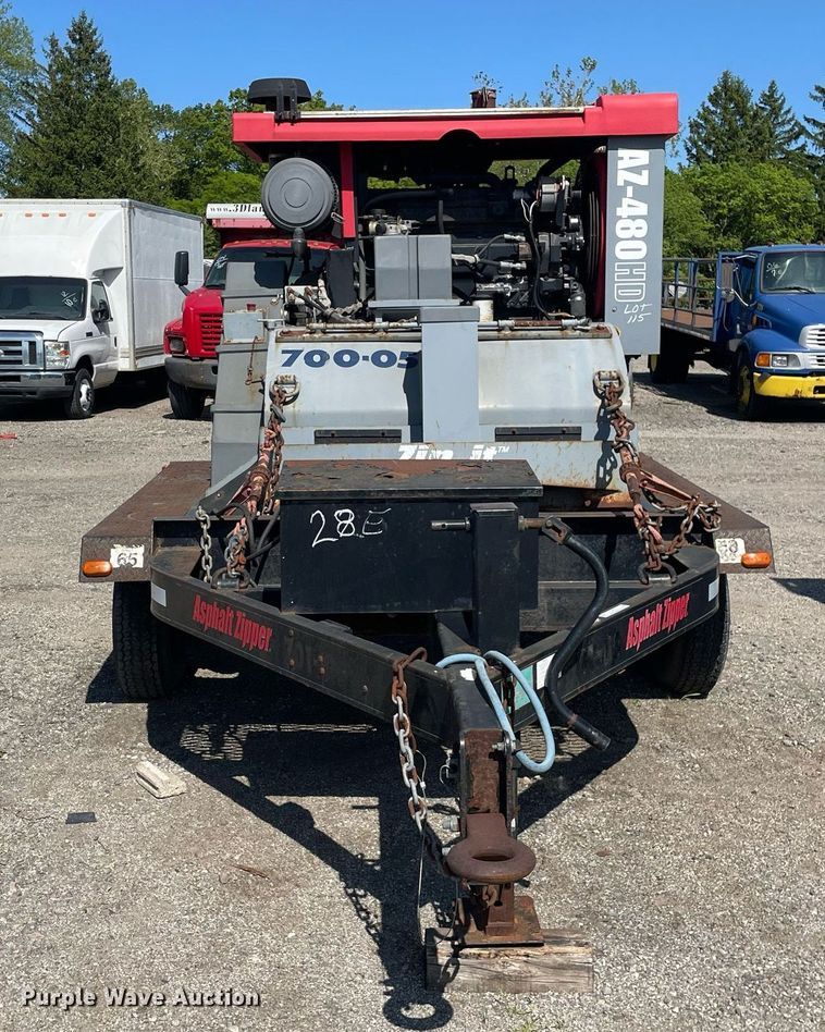 image for item LJ9716 2005 Asphalt Zipper AZ-480HD  cold planer