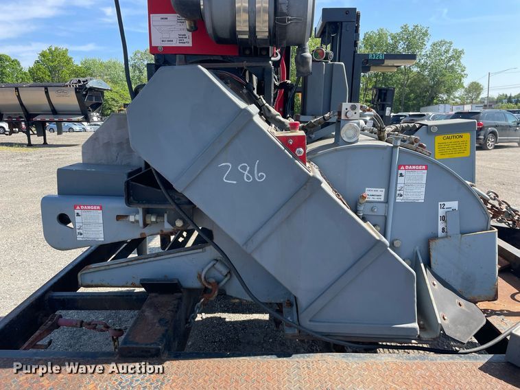 image for item LJ9716 2005 Asphalt Zipper AZ-480HD  cold planer