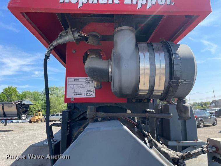 image for item LJ9716 2005 Asphalt Zipper AZ-480HD  cold planer