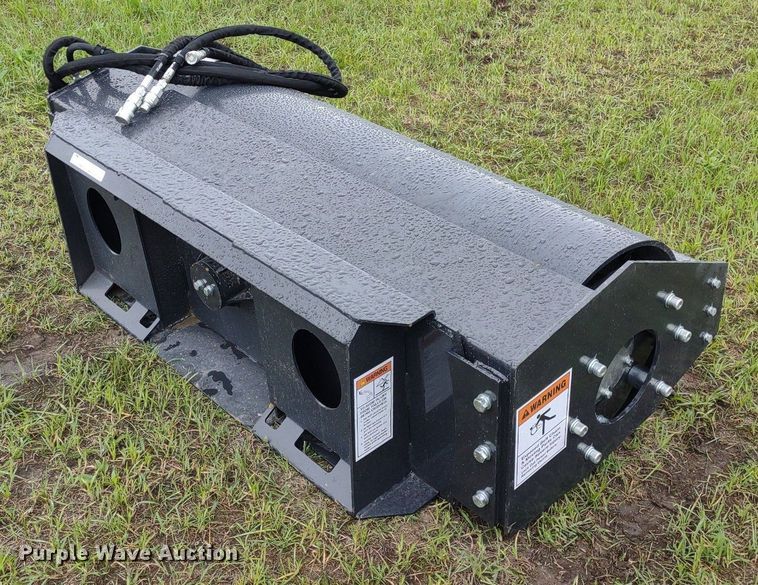 image for item LL9133 2023 Wolverine VR-11-66W  skid steer roller