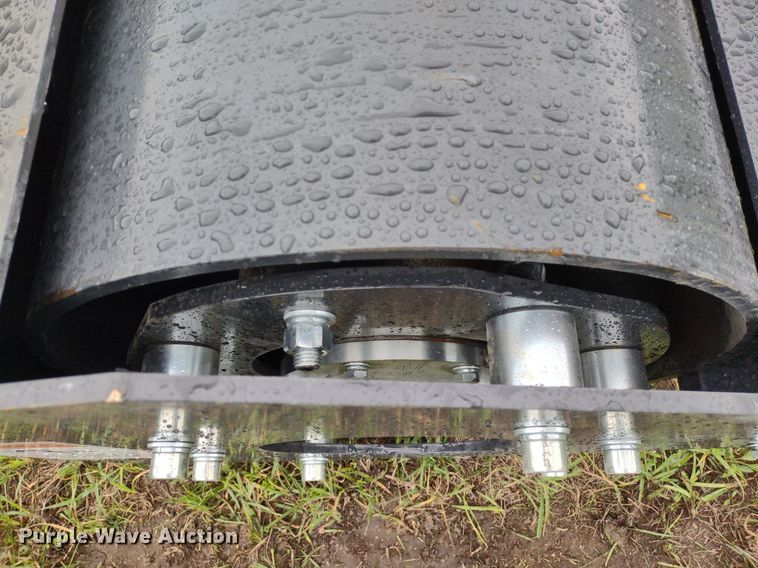 image for item LL9133 2023 Wolverine VR-11-66W  skid steer roller