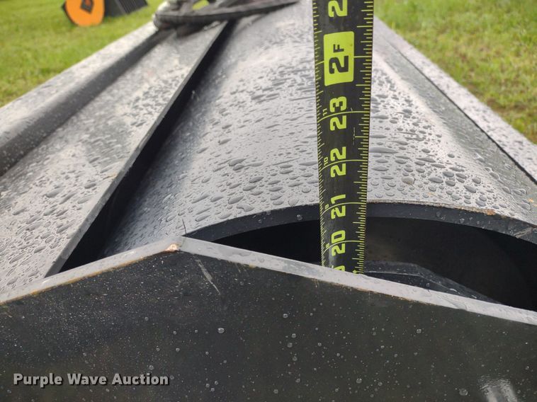 image for item LL9133 2023 Wolverine VR-11-66W  skid steer roller