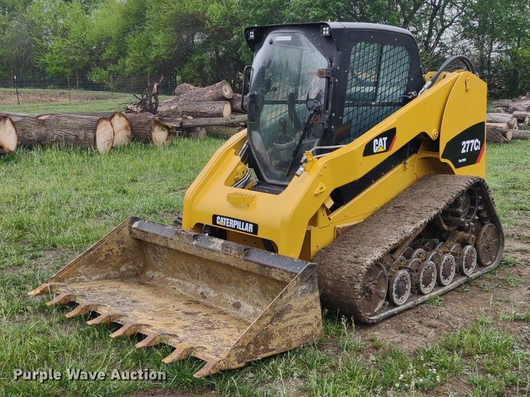 image for item LL9153 2013 Caterpillar 277C Series II  tracked skid steer loader