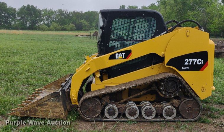 image for item LL9153 2013 Caterpillar 277C Series II  tracked skid steer loader