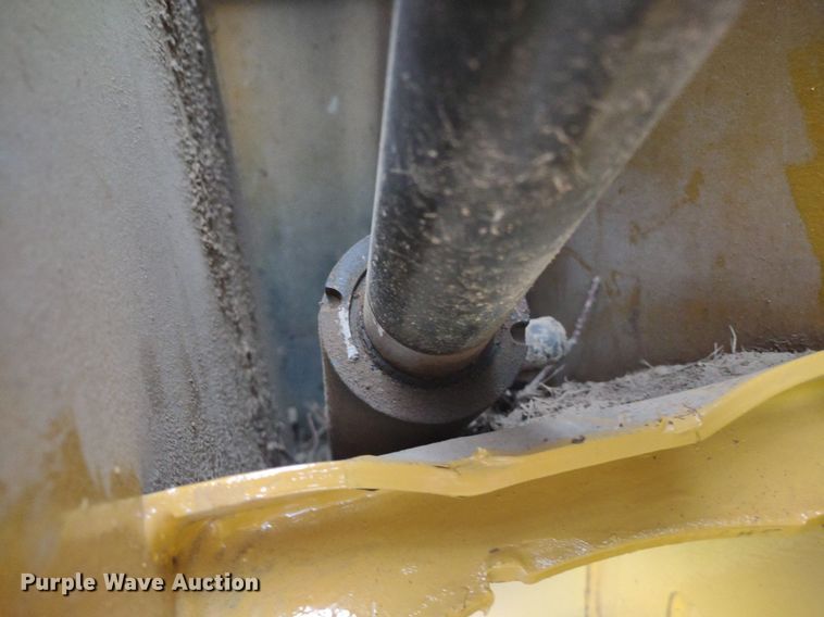 image for item LL9153 2013 Caterpillar 277C Series II  tracked skid steer loader