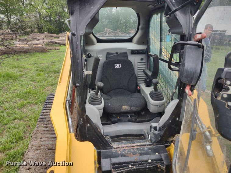 image for item LL9153 2013 Caterpillar 277C Series II  tracked skid steer loader