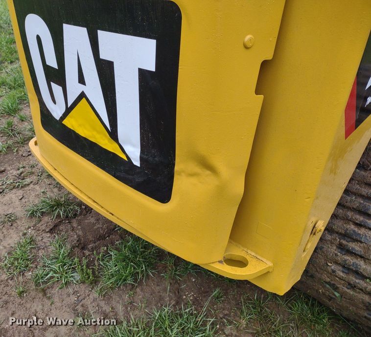 image for item LL9153 2013 Caterpillar 277C Series II  tracked skid steer loader