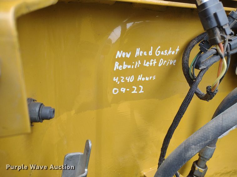 image for item LL9153 2013 Caterpillar 277C Series II  tracked skid steer loader