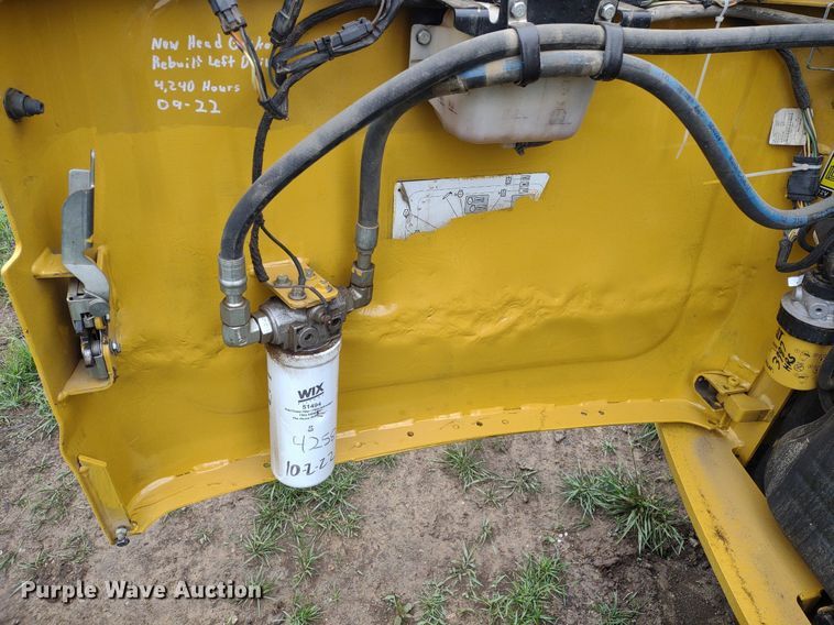 image for item LL9153 2013 Caterpillar 277C Series II  tracked skid steer loader