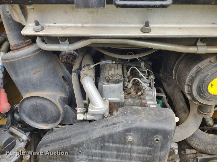 image for item LL9153 2013 Caterpillar 277C Series II  tracked skid steer loader