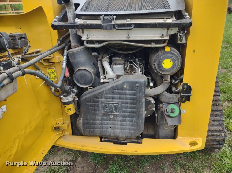 image for item LL9153 2013 Caterpillar 277C Series II  tracked skid steer loader