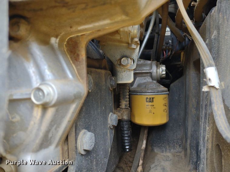 image for item LL9153 2013 Caterpillar 277C Series II  tracked skid steer loader