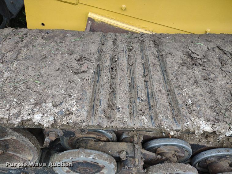 image for item LL9153 2013 Caterpillar 277C Series II  tracked skid steer loader