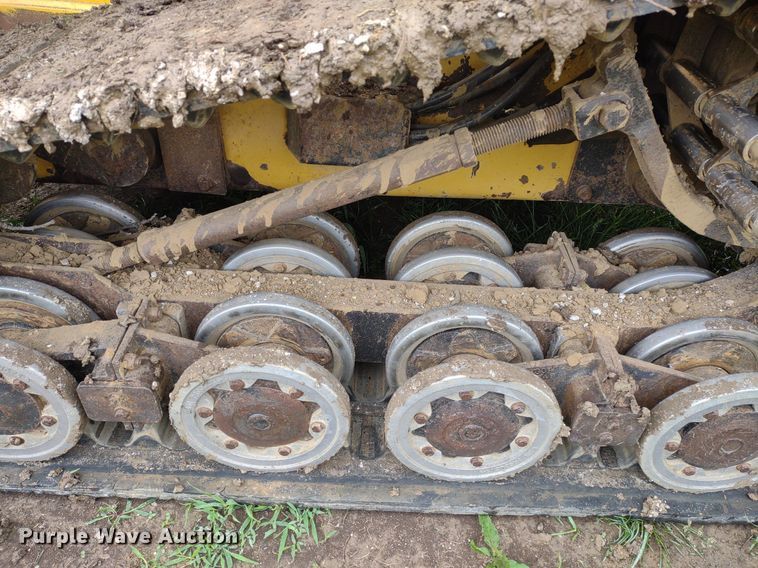 image for item LL9153 2013 Caterpillar 277C Series II  tracked skid steer loader