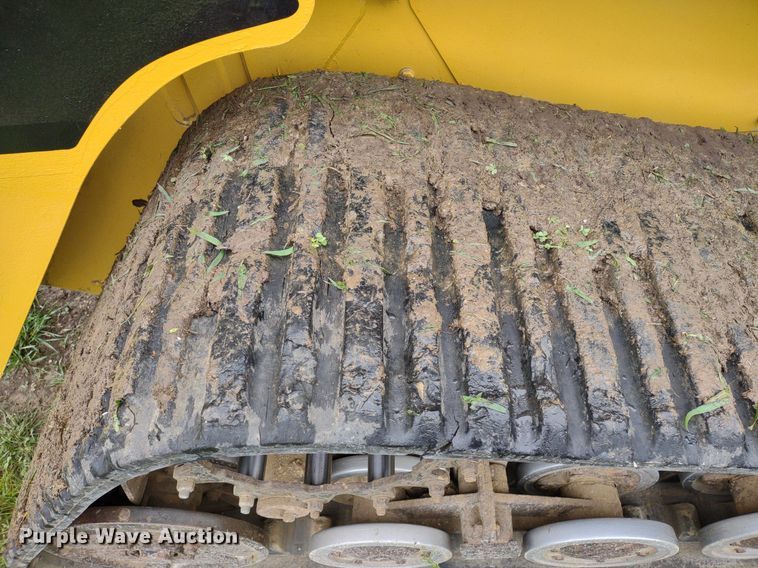 image for item LL9153 2013 Caterpillar 277C Series II  tracked skid steer loader