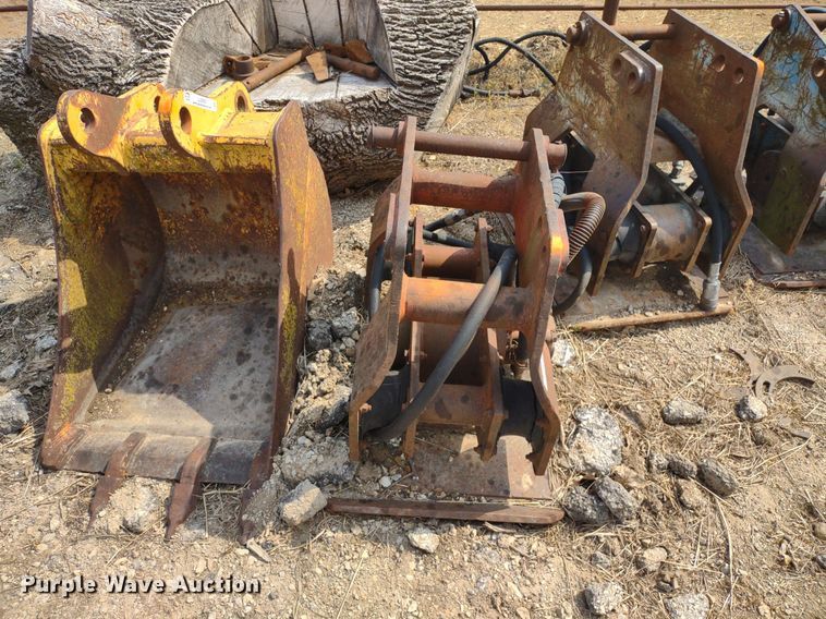 image for item LL9209 (6) backhoe attachments