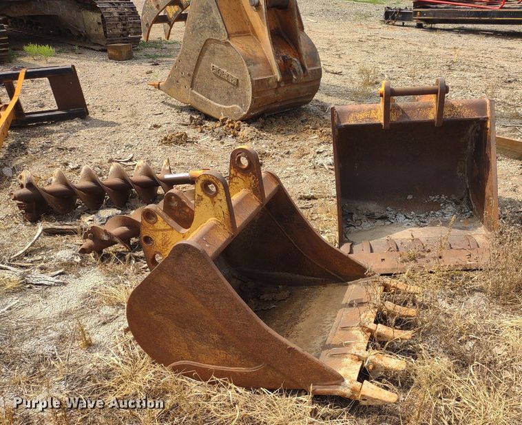 image for item LL9209 (6) backhoe attachments