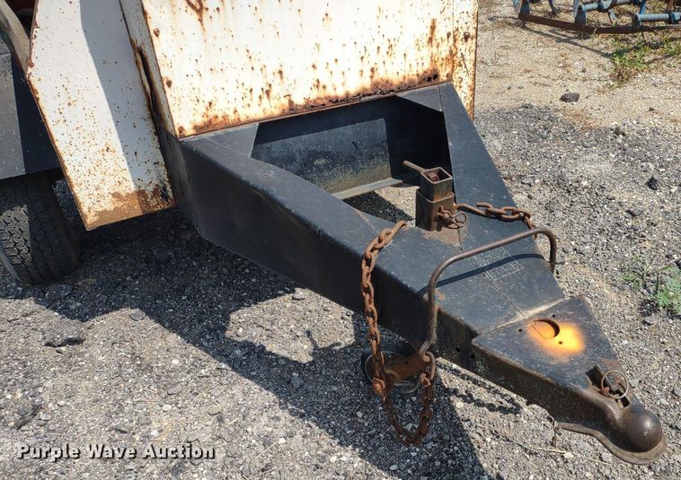 image for item LL9210 Gordon Smith 100D  air compressor