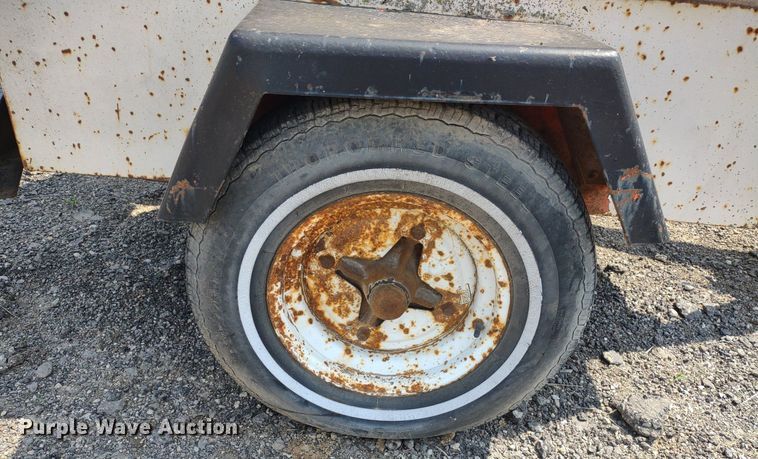 image for item LL9210 Gordon Smith 100D  air compressor