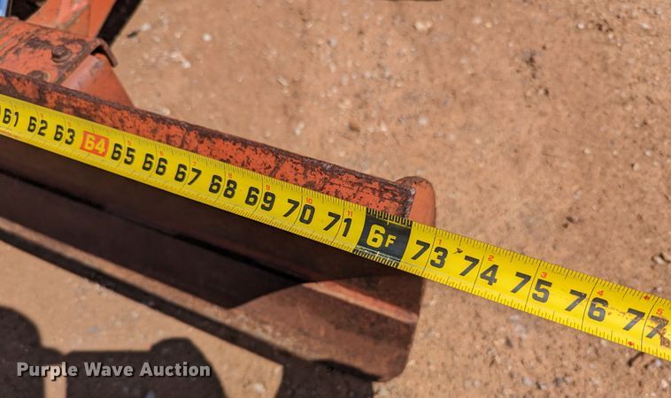 image for item LM9788 2000 Ditch Witch 5110  trencher