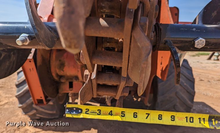 image for item LM9788 2000 Ditch Witch 5110  trencher