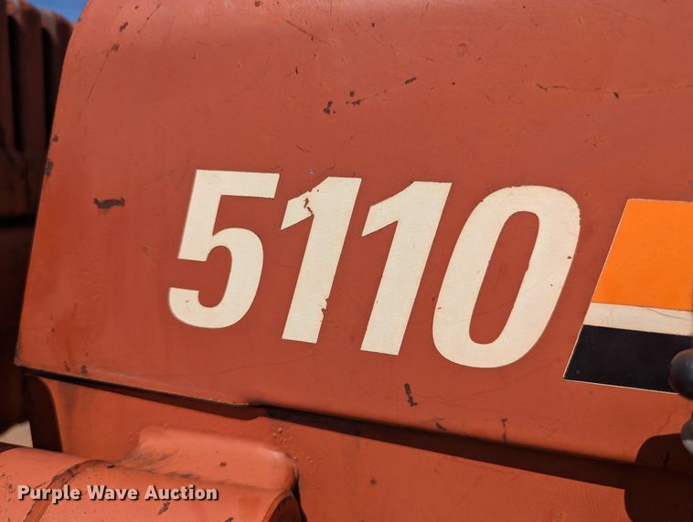 image for item LM9788 2000 Ditch Witch 5110  trencher