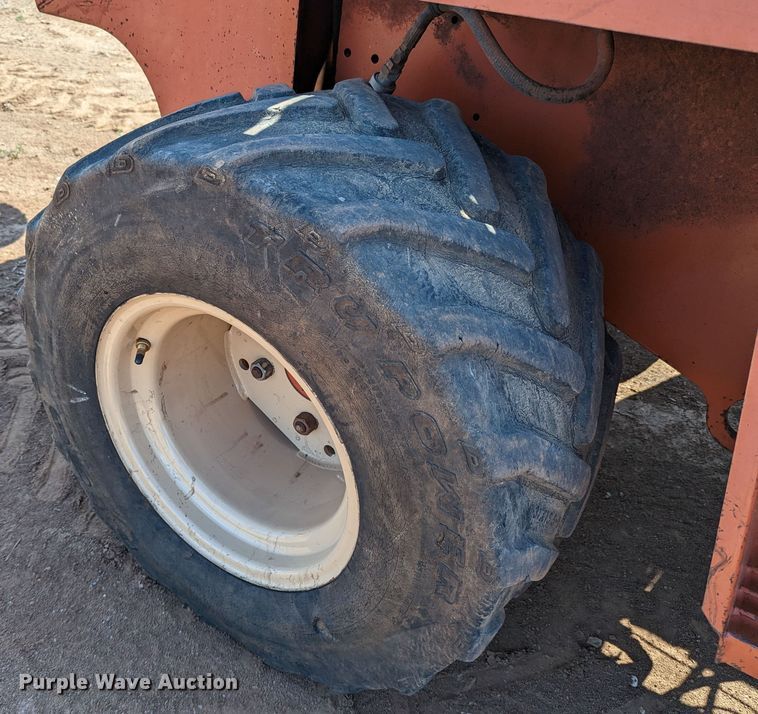 image for item LM9788 2000 Ditch Witch 5110  trencher