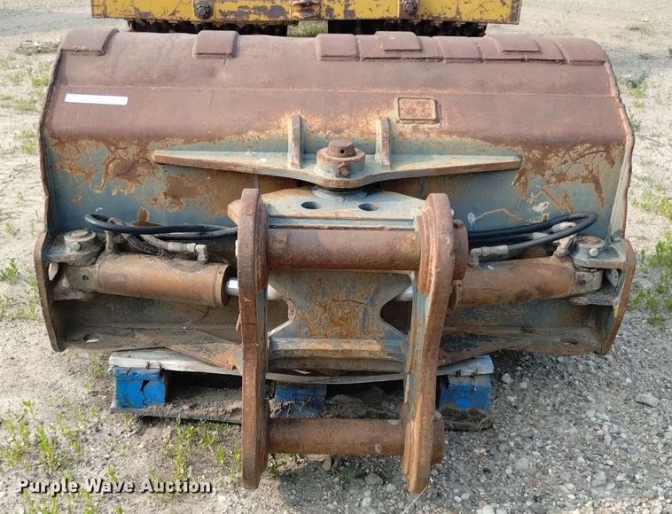 image for item LP9612 Excavator bucket