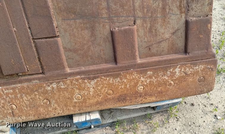 image for item LP9612 Excavator bucket