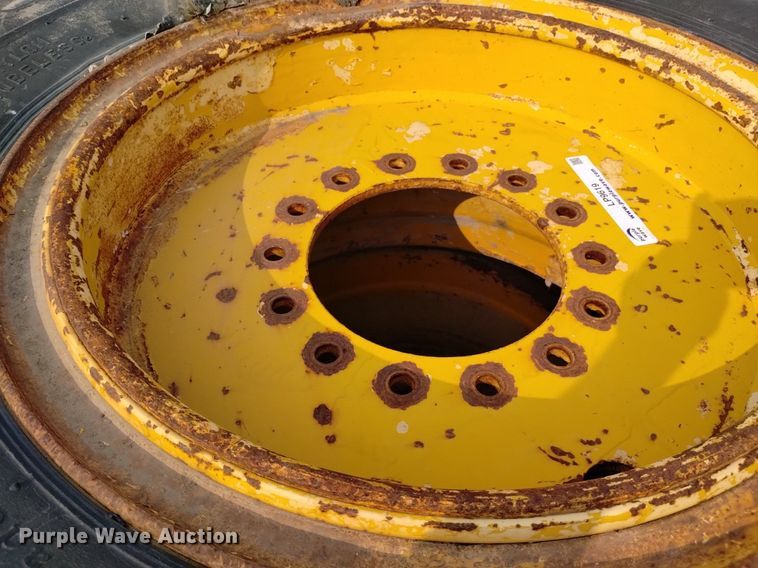 image for item LP9619 (4) 17.5-25 tires and wheels