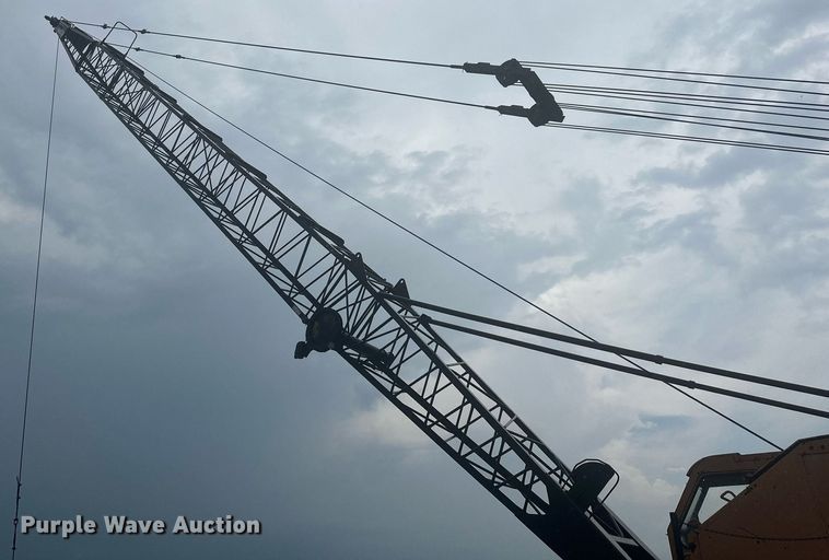 image for item LP9971 1973 American 5299  crane