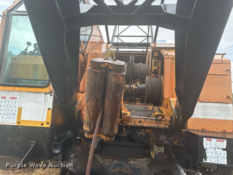 image for item LP9971 1973 American 5299  crane