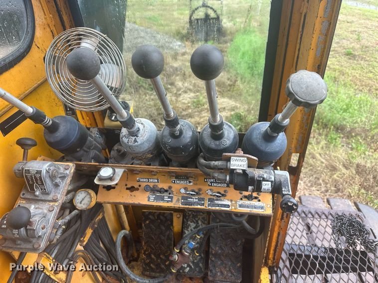 image for item LP9971 1973 American 5299  crane