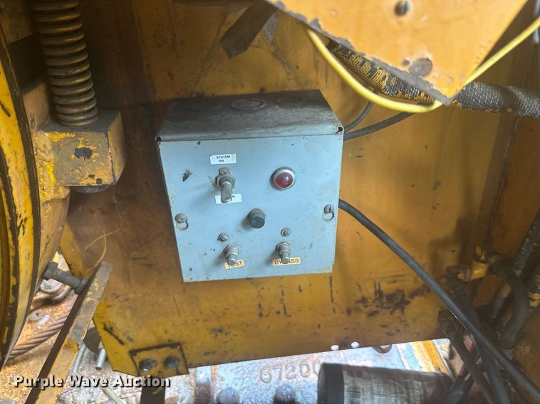 image for item LP9971 1973 American 5299  crane