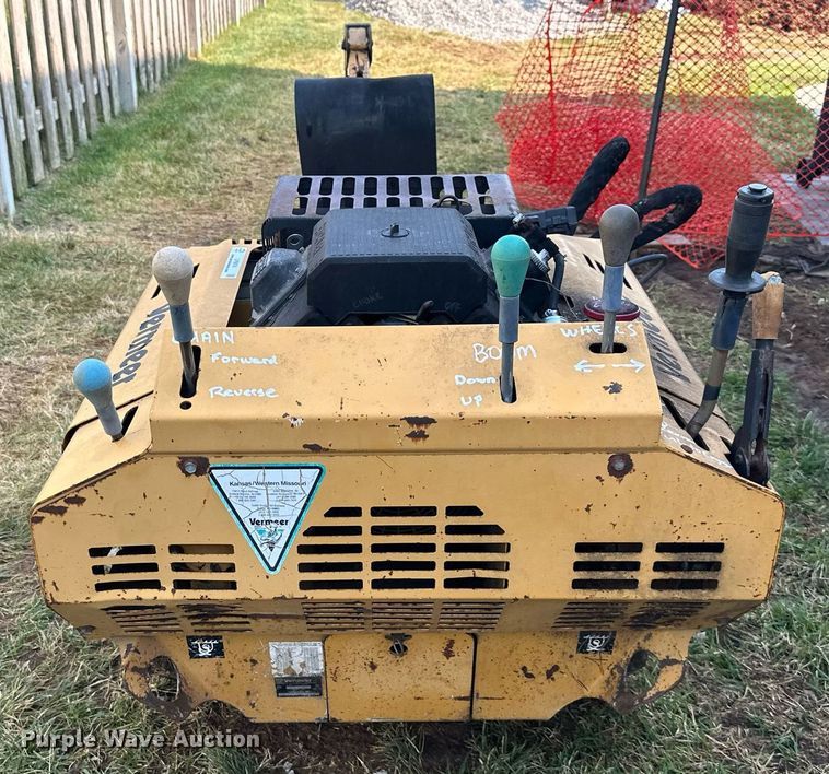 image for item LP9974 2000 Vermeer V2050  trencher