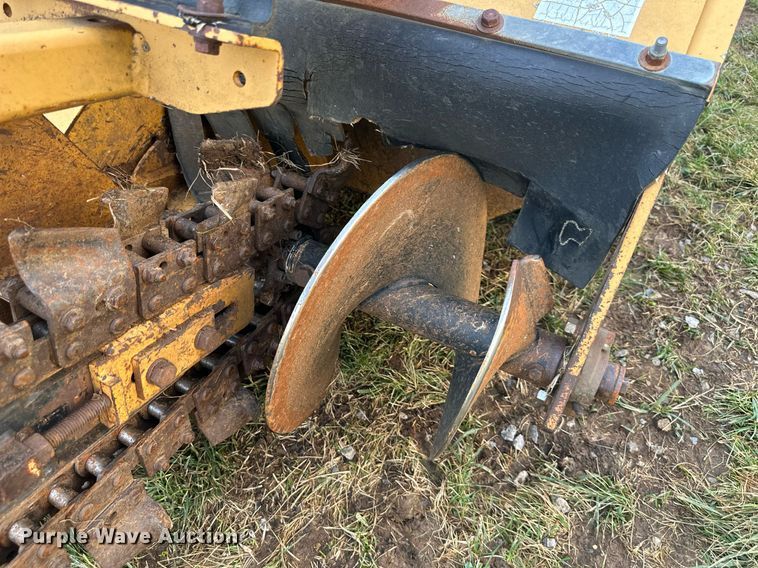 image for item LP9974 2000 Vermeer V2050  trencher
