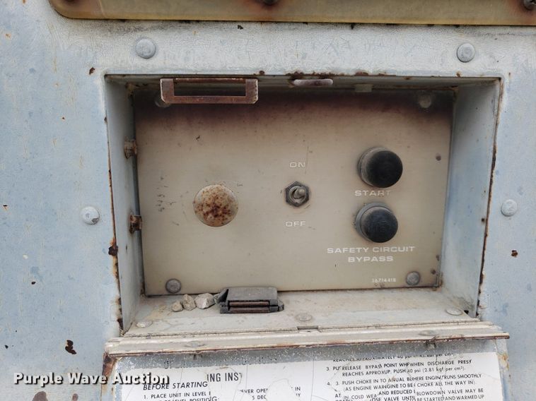 image for item LT9751 Ingersoll Rand 100  air compressor