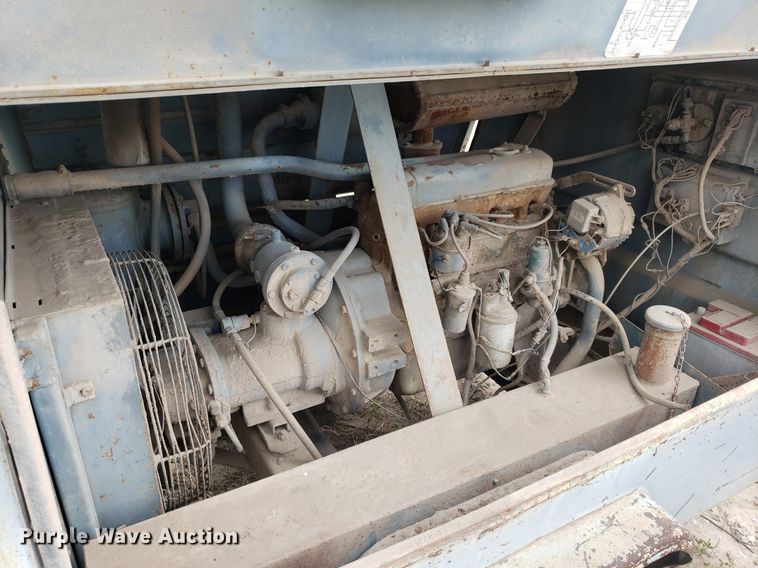 image for item LT9751 Ingersoll Rand 100  air compressor