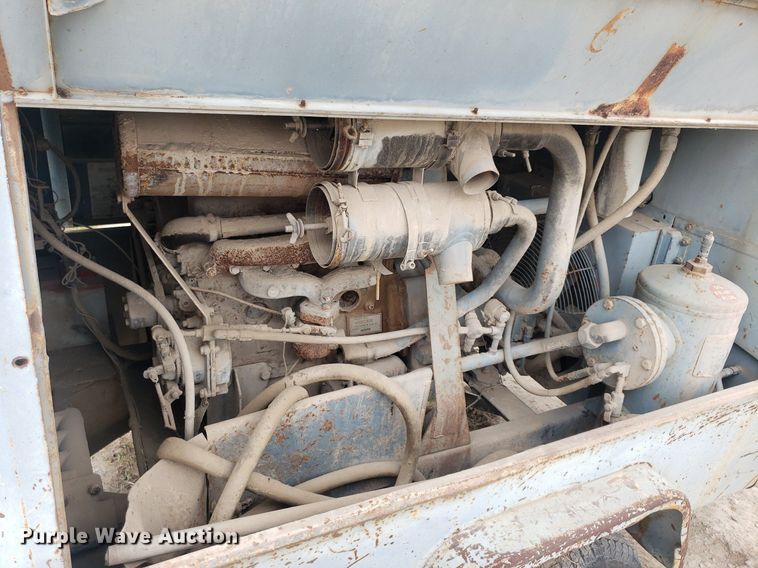 image for item LT9751 Ingersoll Rand 100  air compressor